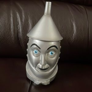 Ringling Bros  and Barnum and Bailey circus Wizard of Oz mug.